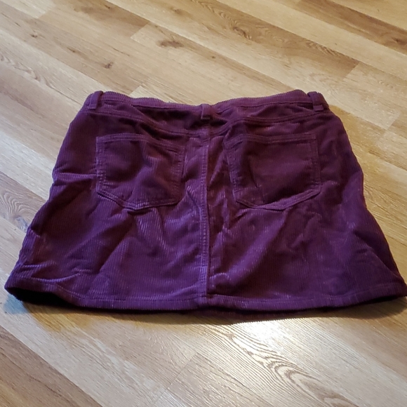 Arizona Burgandy Corduroy Skirt!! - Picture 3 of 3